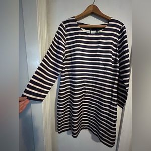 Crew neck J. Crew size 8 silk classic shift dress with sleeves. Coastal